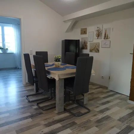 منزل للإقامة Ferienwohnung Natalie - Hildegard Mayer هاندي فيت