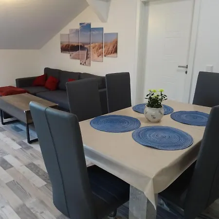 Ferienwohnung Natalie - Hildegard Mayer