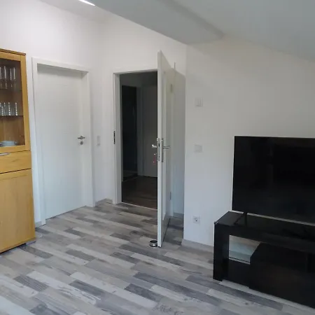 Ferienwohnung Natalie - Hildegard Mayer *