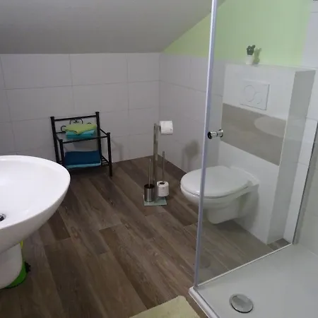 Ferienwohnung Natalie - Hildegard Mayer *