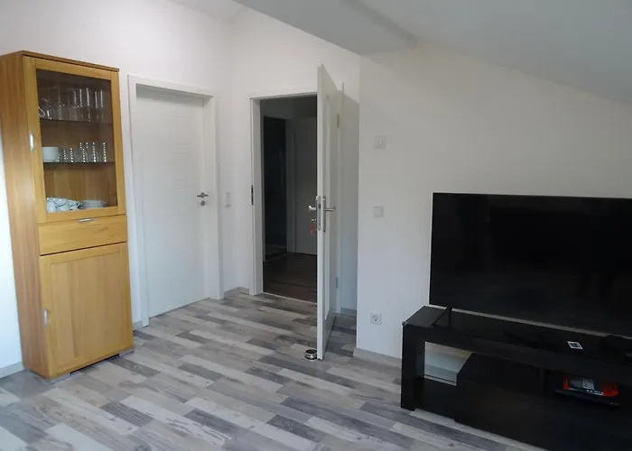 Ferienwohnung Natalie - Hildegard Mayer *